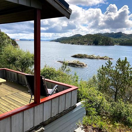 Bergen/Sotra:Waterfront Cabin Villa Haganes Екстериор снимка