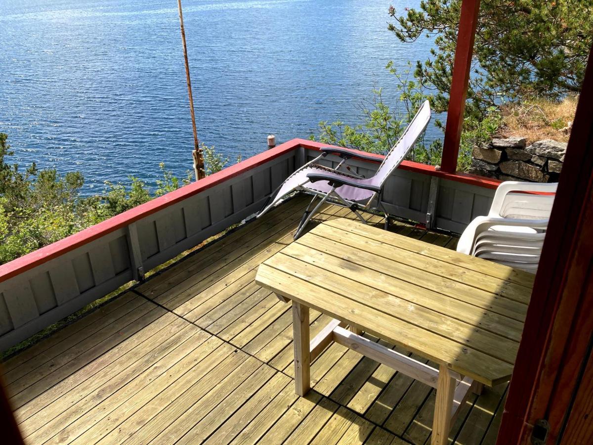 Bergen/Sotra:Waterfront Cabin Villa Haganes Екстериор снимка