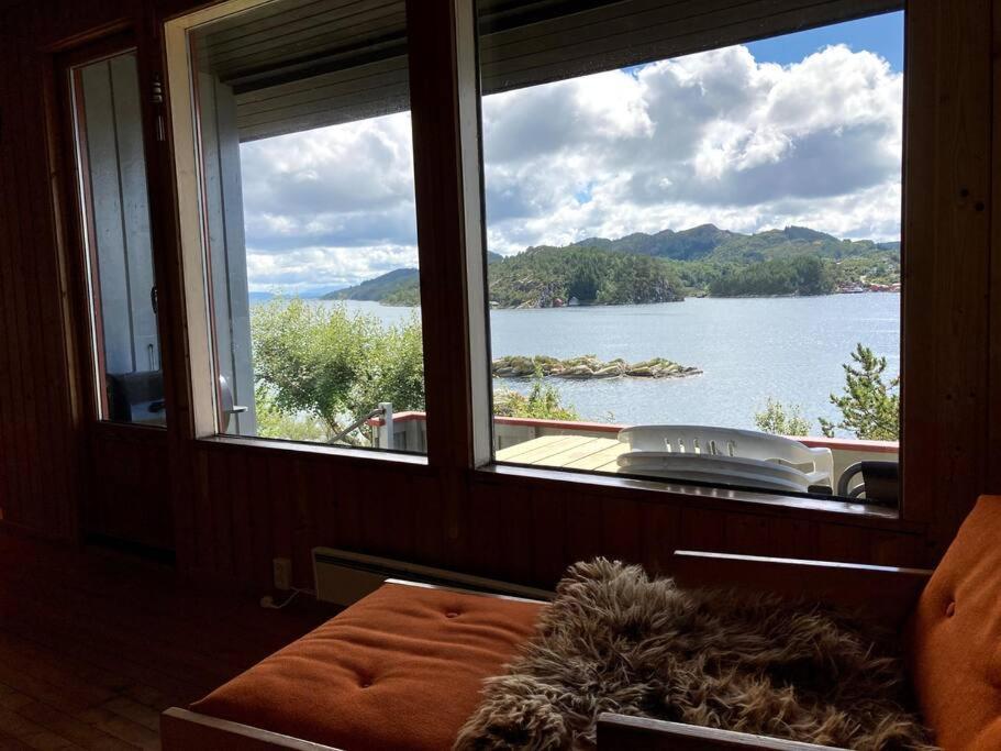 Bergen/Sotra:Waterfront Cabin Villa Haganes Екстериор снимка